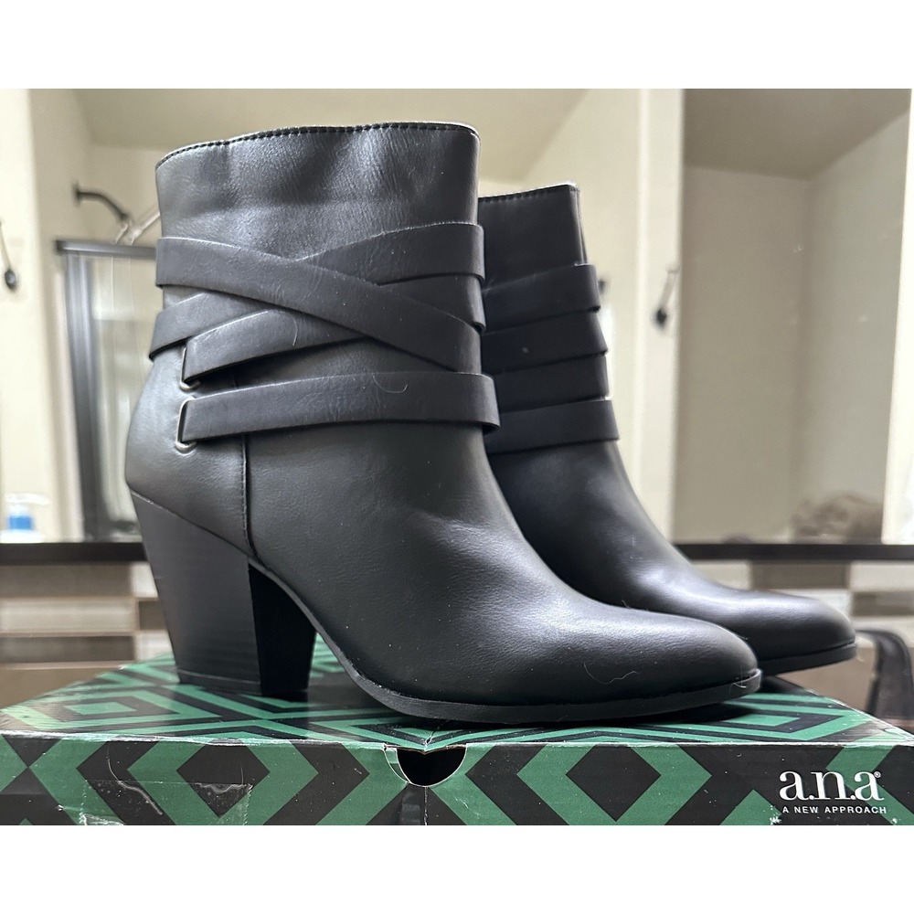 a.n.a. Women's Black Booties With Strap Detail NIB size 8.5 M - Picture 2 of 13